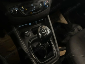 Ford Transit Courier - imagine 15