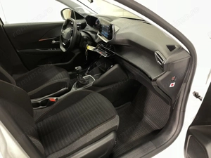 Peugeot 208 - imagine 9