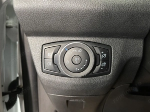 Ford Transit Courier - imagine 14