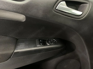 Ford Transit Courier - imagine 13