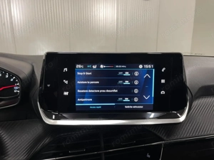 Peugeot 208 - imagine 15