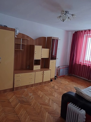 Vând apartament în zonă foarte bună