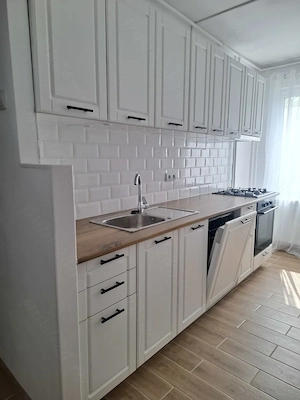 Inchiriez apartament 2 camere- zona Fortuna-et. 1a - imagine 2