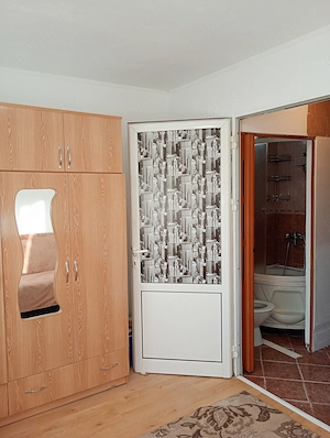 Inchiriez garsoniera, proprietar, 900 chiria - imagine 7