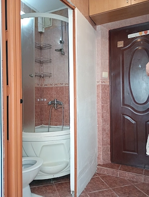 Inchiriez garsoniera, proprietar, 900 chiria