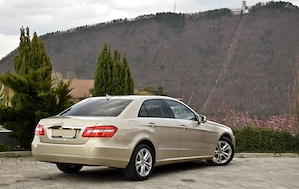 E 220CDI   AVANTGARDE BlueEFFICIENCY EURO5 Face-lift 2011 Piele Cutie Automata 170.000Km reali!!! - imagine 4