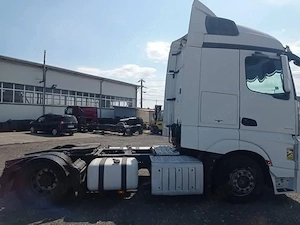 Dezmembrari Mercedes Actros MP4