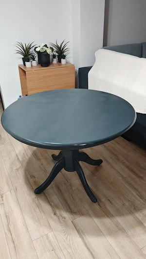 Vând masă din lemn, rotundă D 106 cm