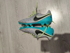 Ghete de fotbal Nike Tiempo LEGACY II FG