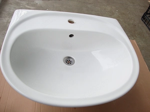 Lavoar ceramic pentru baie