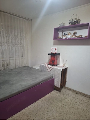 vand apartament Valea Rosie 
