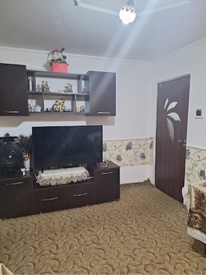 vand apartament Valea Rosie  - imagine 2