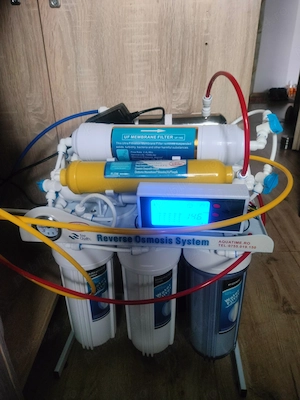Sistem filtrare apa Osmoza cu Computer in 7 trepte cu Remineralizare si Lampa UV CMPRO 7  UV