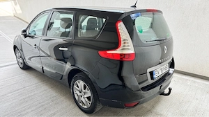Renault Grand Scenic    - imagine 4