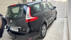 Renault Grand Scenic    - imagine 7