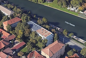 Vând apartament 3 camere Oradea