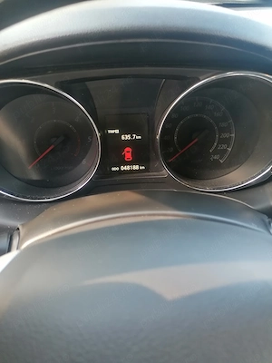 Vând mițsubishi Asx  - imagine 4