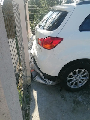 Vând mițsubishi Asx  - imagine 5