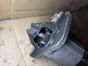 Electromotor cod 8200584675B Dacia Sandero Logan Duster Lodgy Logan MCV 1.5 dci Euro 5 - imagine 2