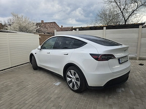 Tesla Model Y  RWD 57kWh  44.000 km garantie - imagine 4
