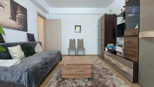 Apartament 2 camere de închiriat Apărătorii Patriei