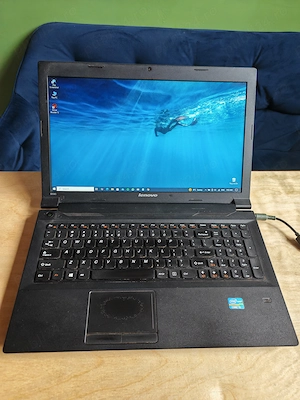 Laptop Vând Laptop Lenovo B590, Intel i5, Windows 10 Pro, impecabil, ușor neg - imagine 2