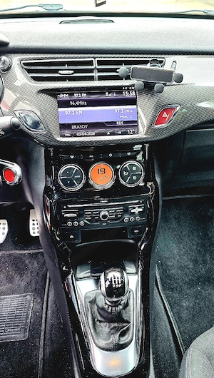 Citroen DS3 1.6THP 156 cai - imagine 9