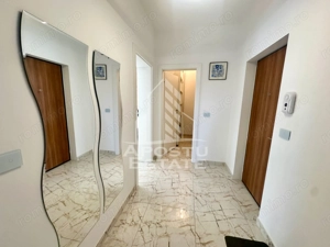 Apartament cu 2 camere, pod propriu, parcare acoperita, zona Lidl - imagine 6