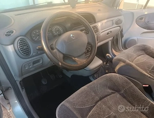 Renault Megane Scenic 2001 - motor 1,6 Benzina, 261000 km, bine întretinută - tel   - imagine 3