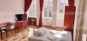 Apartament Ultra-Central: Spațios si Luminos 