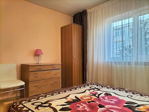 Închiriez apartament, 3 camere, etaj 1, zona Robea. - imagine 6