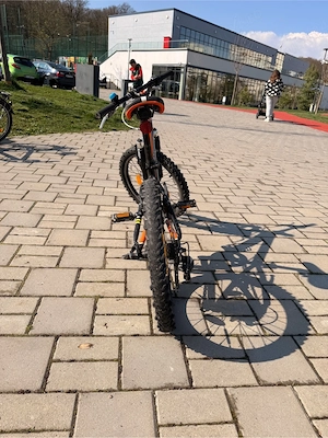Vând bicicletă copii Felt de 20" ( Asemănător Cube) - imagine 5