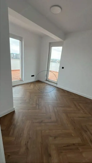 Penthouse de lux | 83 mp utili + terasă 117 mp | Etaj 3 cu lift | Zonă premium - imagine 6