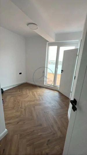 Penthouse de lux | 83 mp utili + terasă 117 mp | Etaj 3 cu lift | Zonă premium - imagine 5