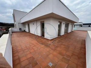 Penthouse de lux | 83 mp utili + terasă 117 mp | Etaj 3 cu lift | Zonă premium - imagine 15
