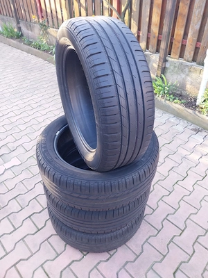 Anvelope vara (4-buc.) nokian TYRES Suv 215 / 55 R 18 Stare f. buna !    - imagine 3