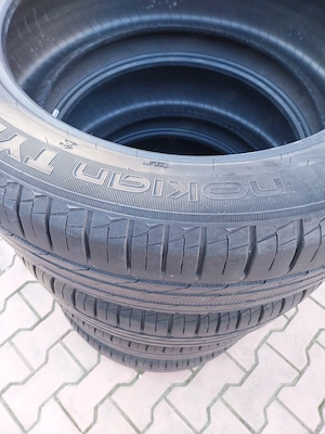 Anvelope vara (4-buc.) nokian TYRES Suv 215 / 55 R 18 Stare f. buna !    - imagine 2