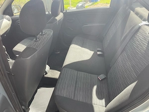 Dacia Logan Facelift 2009 - imagine 10