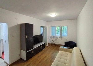 Inchiriez Garsonieră pe Calea Calarasilor 