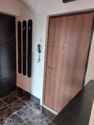 Proprietar vând apartament 2 camere Oneștilor 