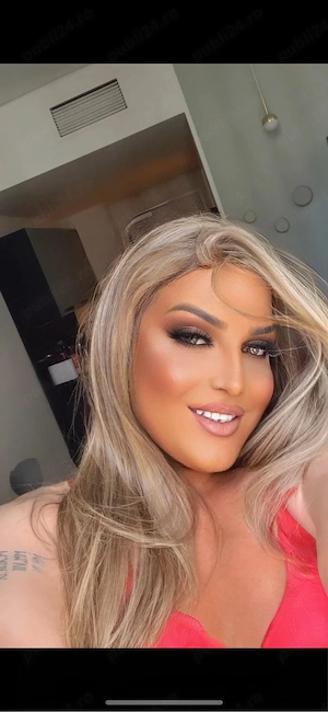 Fata TS aici  - imagine 2