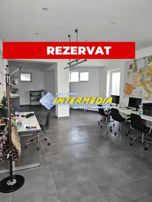 Spațiu Salon/Birouri 52 mp utili, finisat, utilități separate, CETATE Stadion