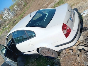 Passat 1,9 tdi  - imagine 7