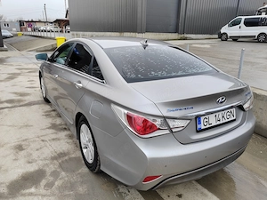 Hyundai sonata hibrid 2.0 - imagine 4
