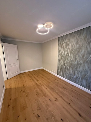 Apartament cu 2 camere DEOSEBIT, et 1 , CENTRALA, la cateva minute de  CENTRU  - imagine 9