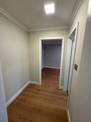 Apartament cu 2 camere DEOSEBIT, et 1 , CENTRALA, la cateva minute de  CENTRU  - imagine 7