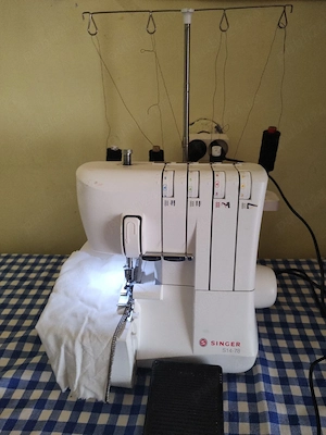 Masina de surfilat made in Germania 