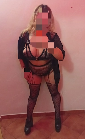 Blondă 32 ani , Arena Națională  - imagine 2