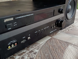 vand boxe de camera cu statie !