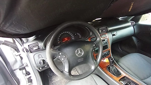 Mercedes-Benz C180 Kompressor   1.8 Benzina  - imagine 2